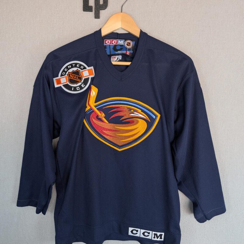 CCM Atlanta Thrashers NHL Hockey Jersey Youth L/XL (Small Mens) Navy Vintage 00s